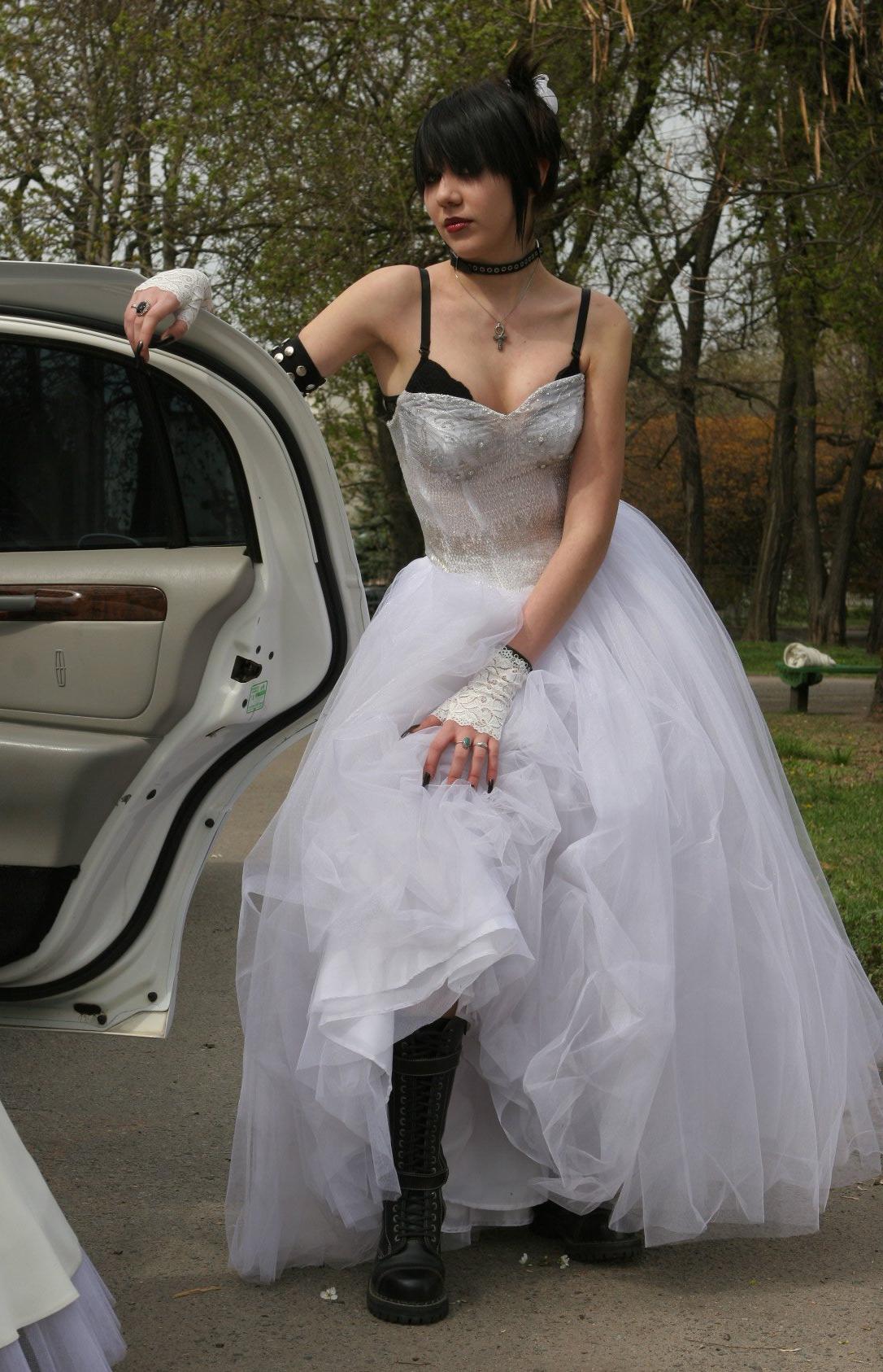 Brunette Gothic Bride wearing Black Sheer Pantyhose and White Long Tulle Dress